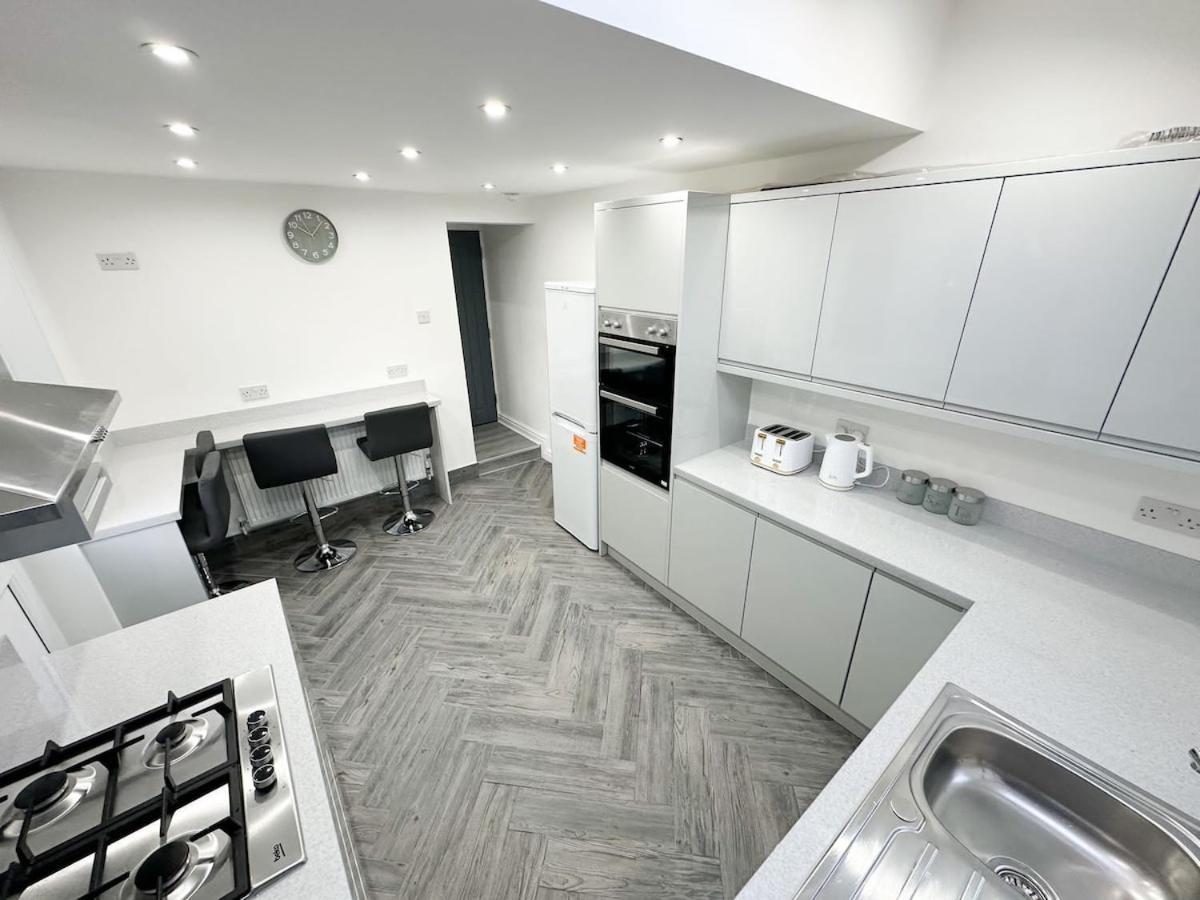 Contractors Dream, 4 Bedroom 2 Bathroom ليفربول المظهر الخارجي الصورة